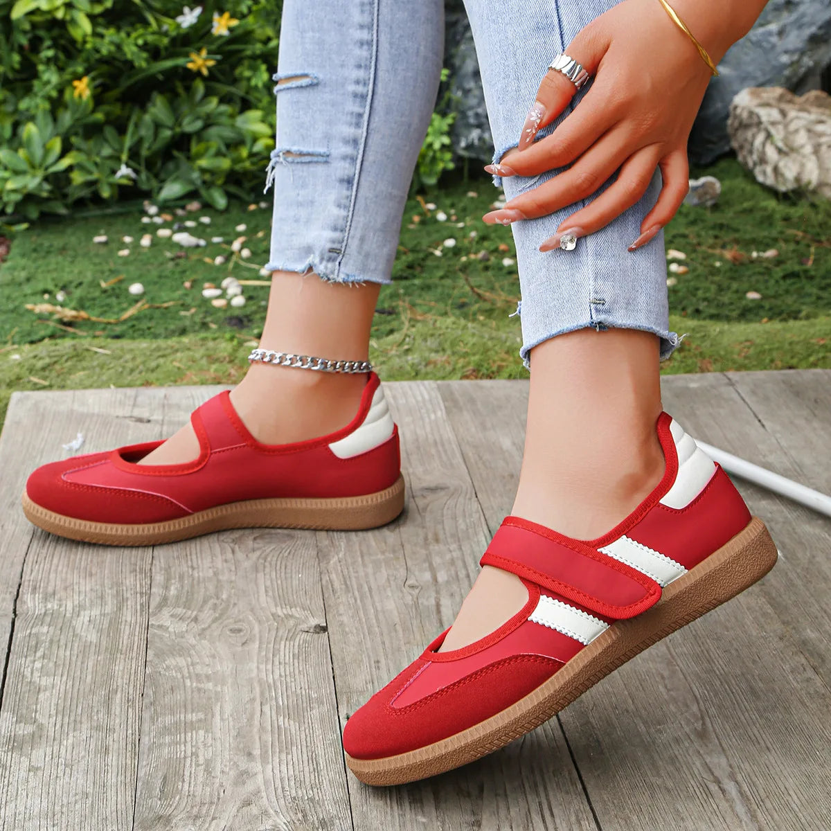 Women’s Plus Size Slip On Sneakers
