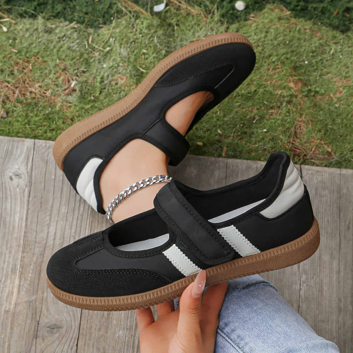 Women’s Plus Size Slip On Sneakers
