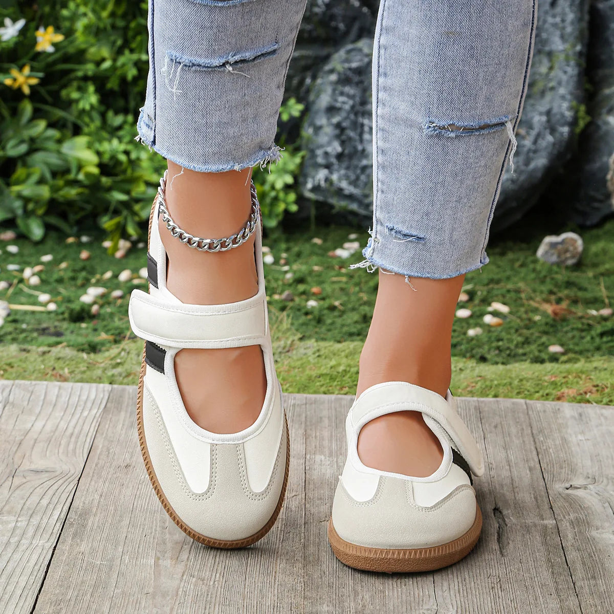 Women’s Plus Size Slip On Sneakers