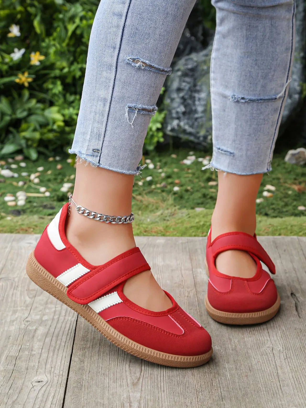 Women’s Plus Size Slip On Sneakers