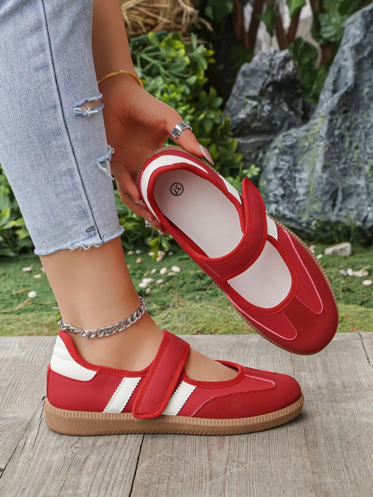 Women’s Plus Size Slip On Sneakers