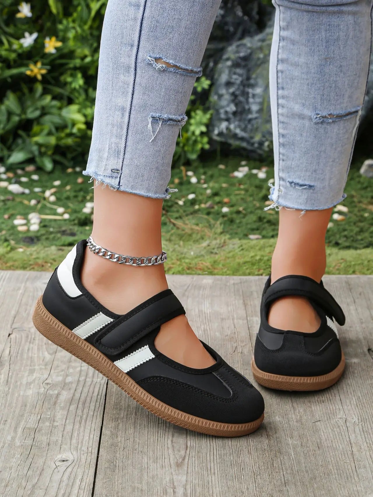 Women’s Plus Size Slip On Sneakers