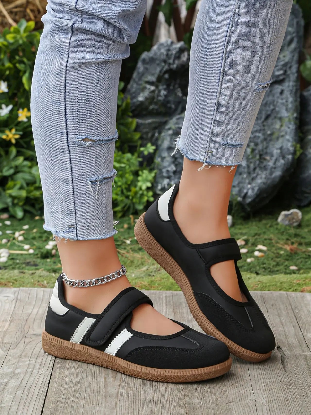 Women’s Plus Size Slip On Sneakers