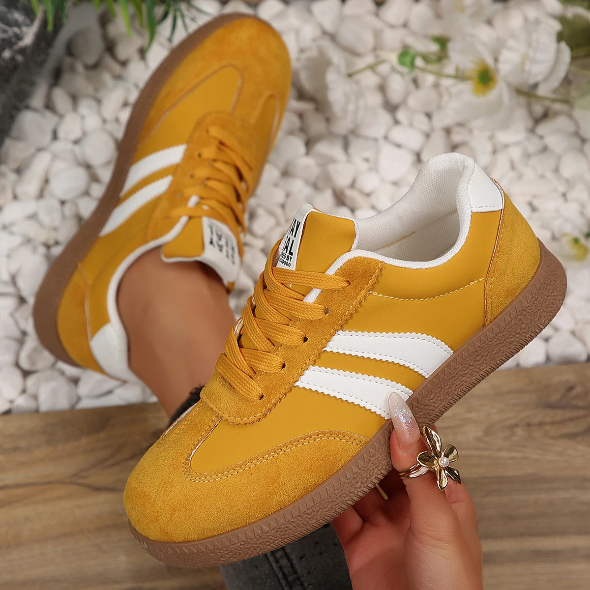 Women’s Patchwork Leather Sneakers – Casual Comfortable Shoes